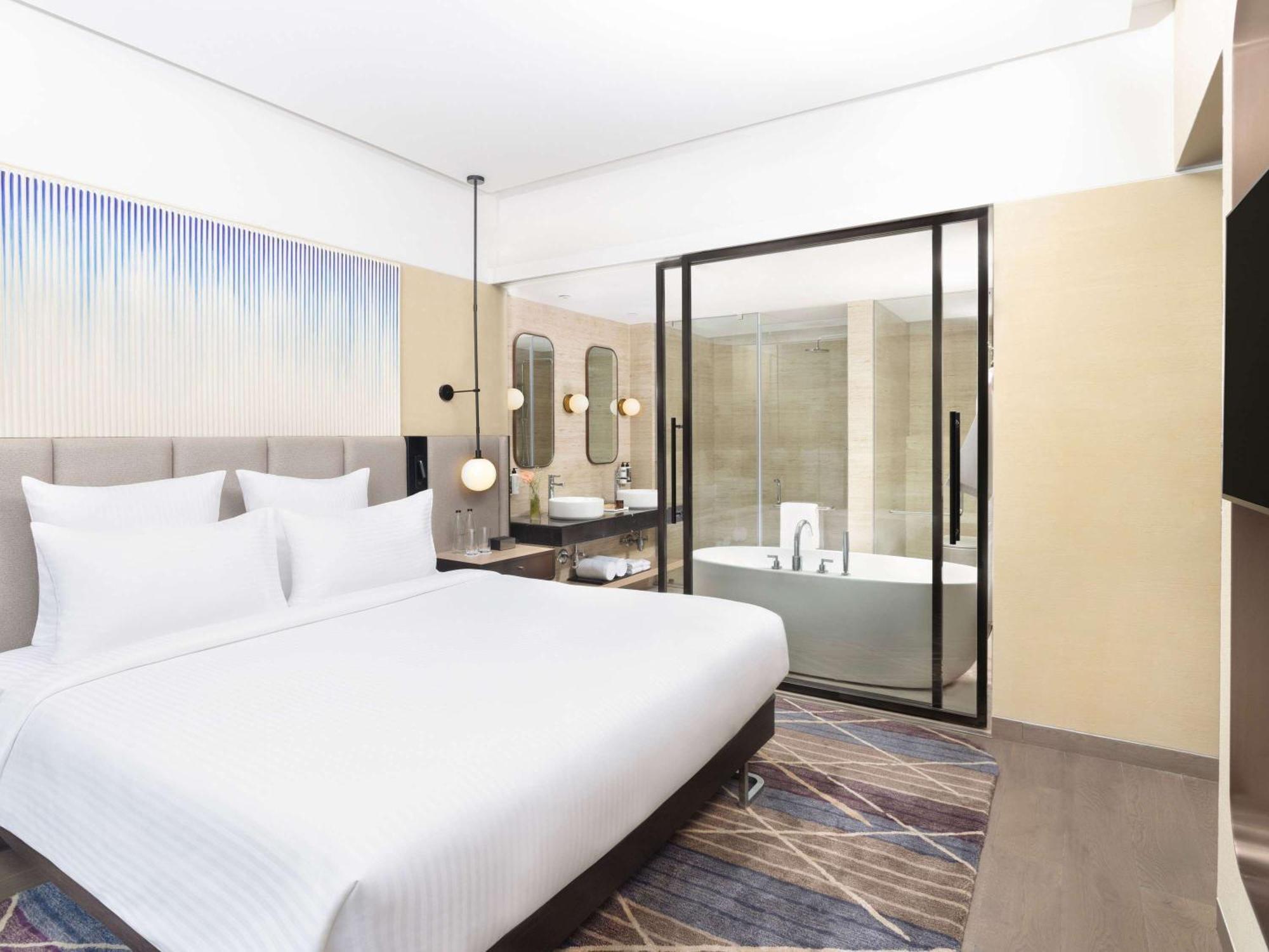 Novotel New Delhi City Centre المظهر الخارجي الصورة