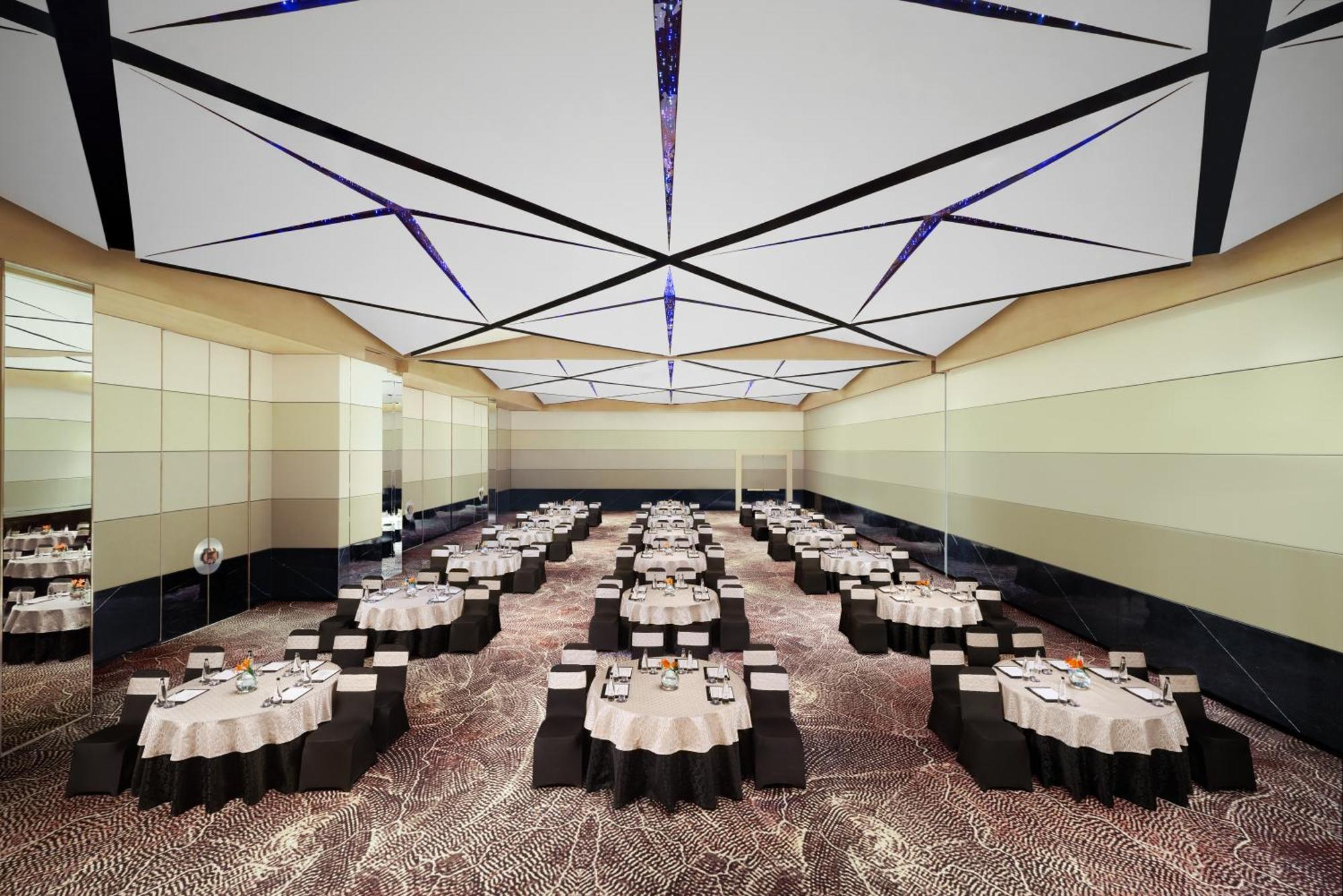 Novotel New Delhi City Centre المظهر الخارجي الصورة