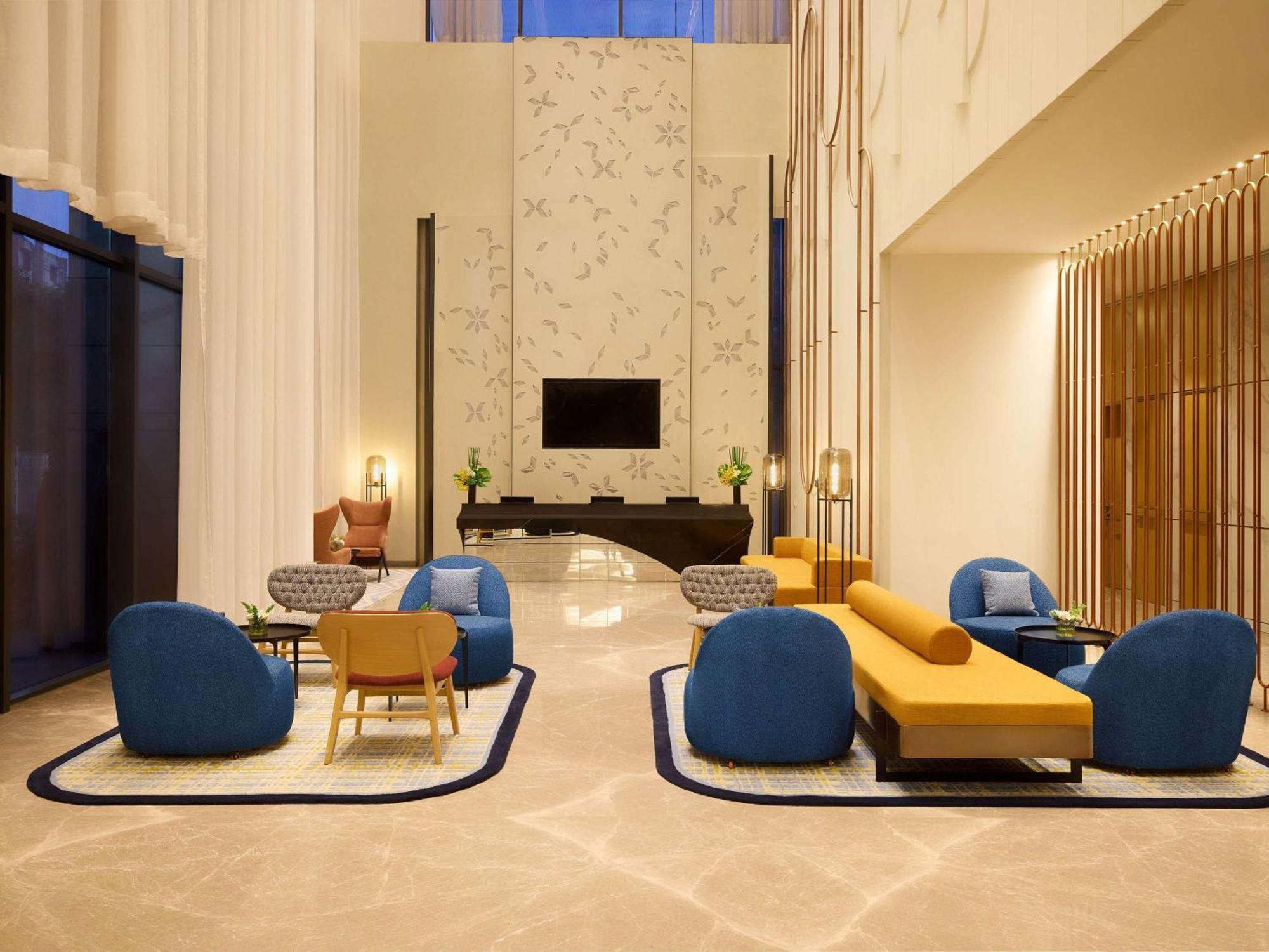 Novotel New Delhi City Centre المظهر الخارجي الصورة
